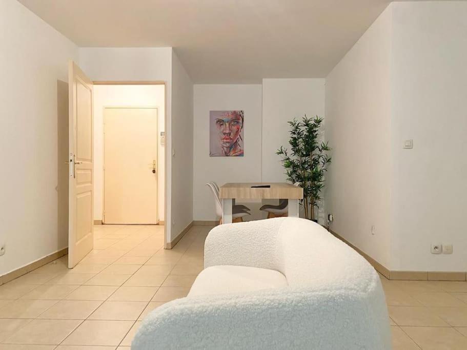 Havre De Paix La Joliette : Urban Modern Cosy Chic Apartment Marseille Exterior photo